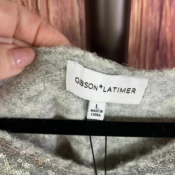 NWT Gibson Latimer Grey sweater with sequins Ladies size L - Picture 2 of 3